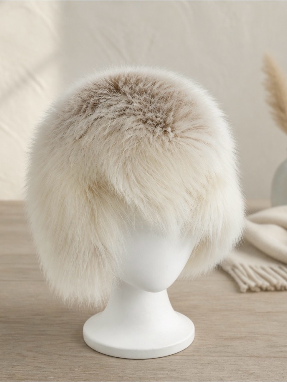 ` Vintage Y2K  Blond Real  Fur Winter Lined Hat
